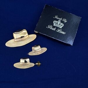 Vintage Jewels by Park Lane Gold Hat Brooch & Earrings Set - Repair Needed